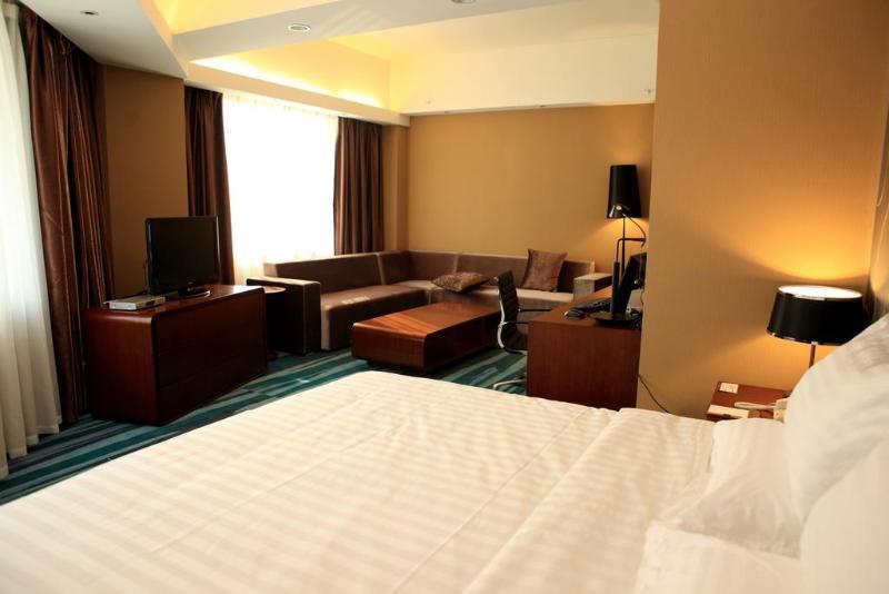 Metropolo Shijiazhuang Yuhua Hotel Exterior photo